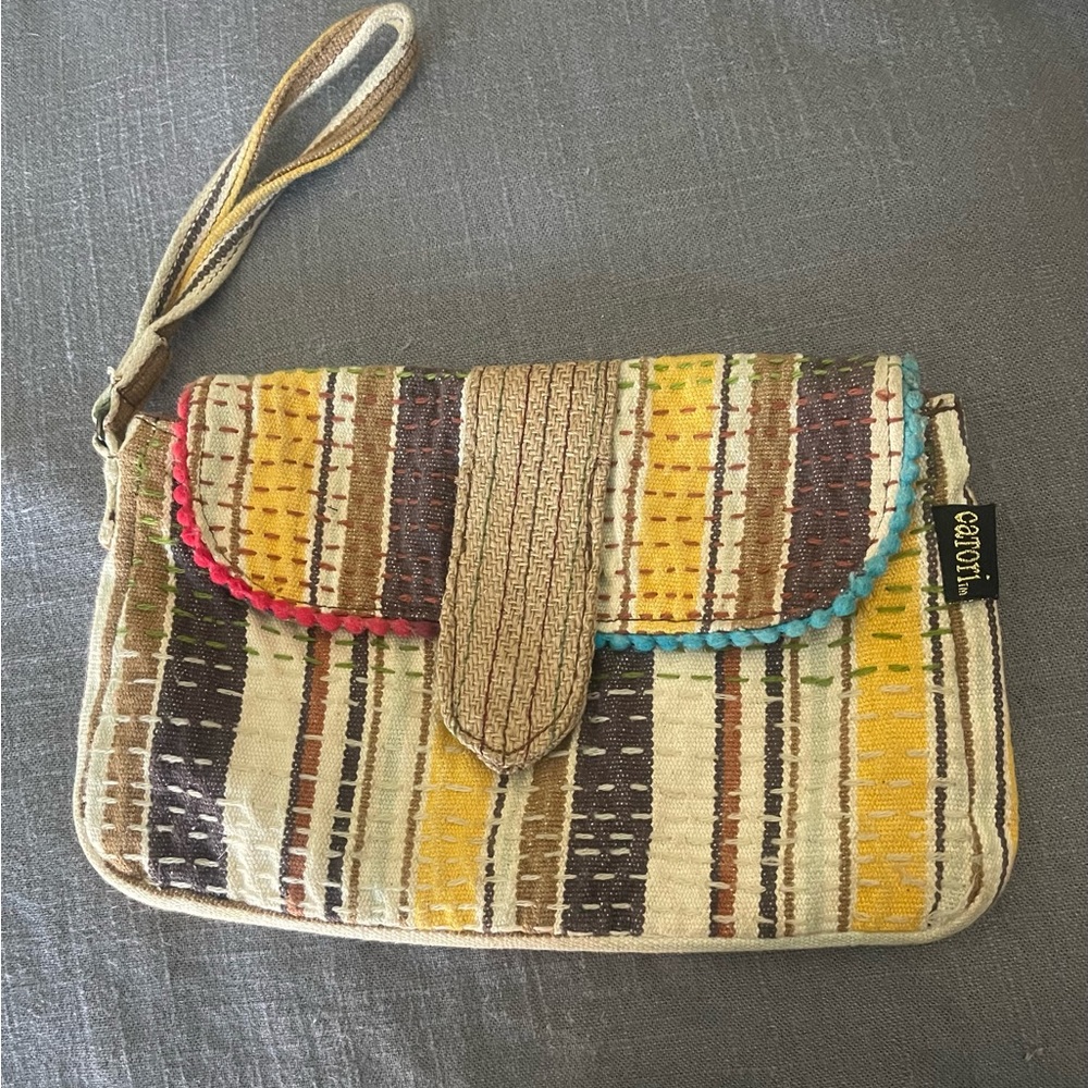 Catori wristlet clutch